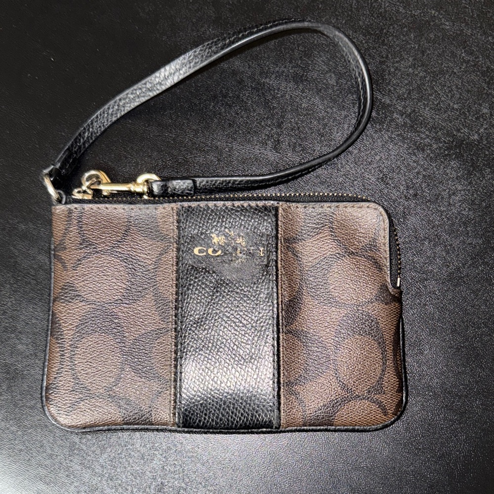 Coach Corner Zip Wristlet in Signature Canvas with Stripe, Rehab Condition